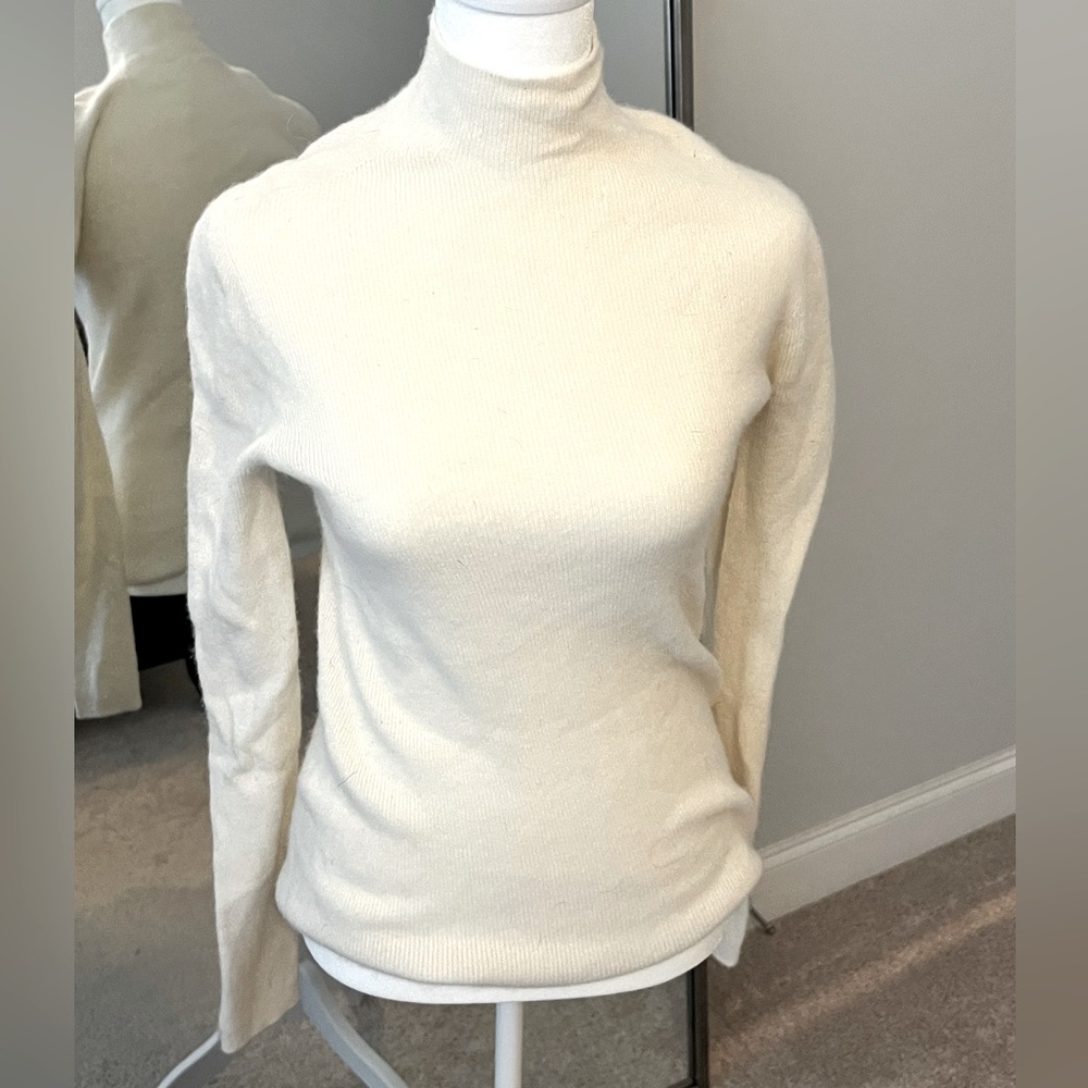 Oatmeal Heather fitted sweater with rib detail